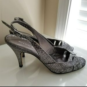 FINAL SALE! Gianni Bini Snakeskin Sling back heels